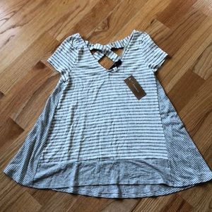 Gray and white short sleeve top